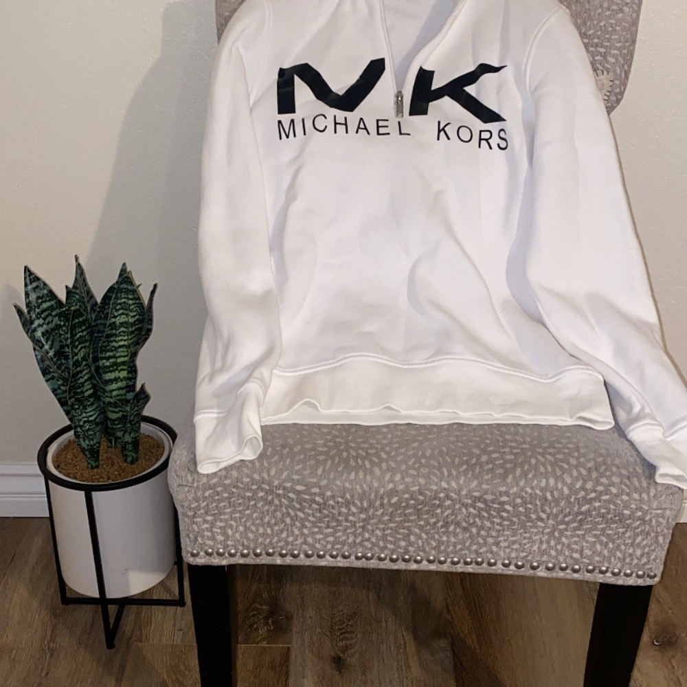 Mk sweater
